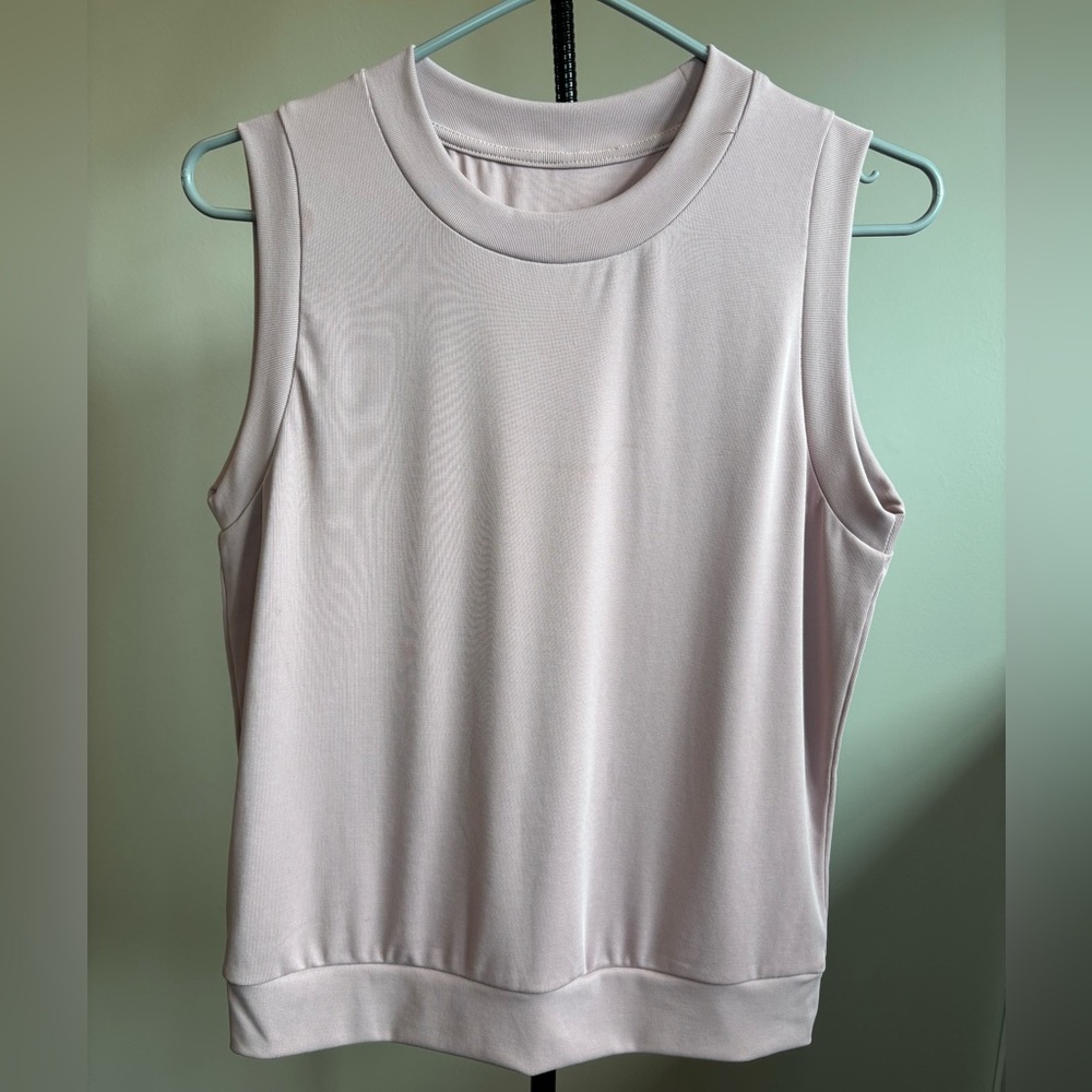 OGL Move Sleeveless Women's Top